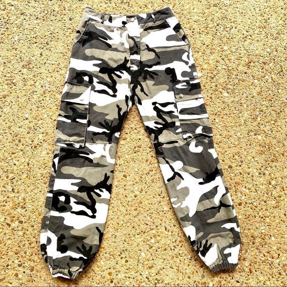 Princess Polly Gray & White Camo Joggers Sz 8 - Picture 1 of 6